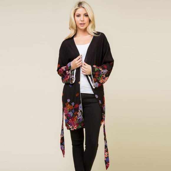 Lumiere Floral Print Kimono Jacket • NWT • Polyester • Long Sleeve • Waist Tie - Picture 3 of 6